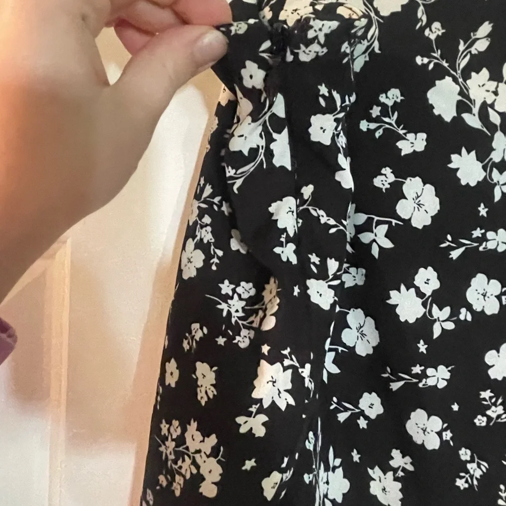 SHEIN Black and White Asymmetrical Floral Skirt